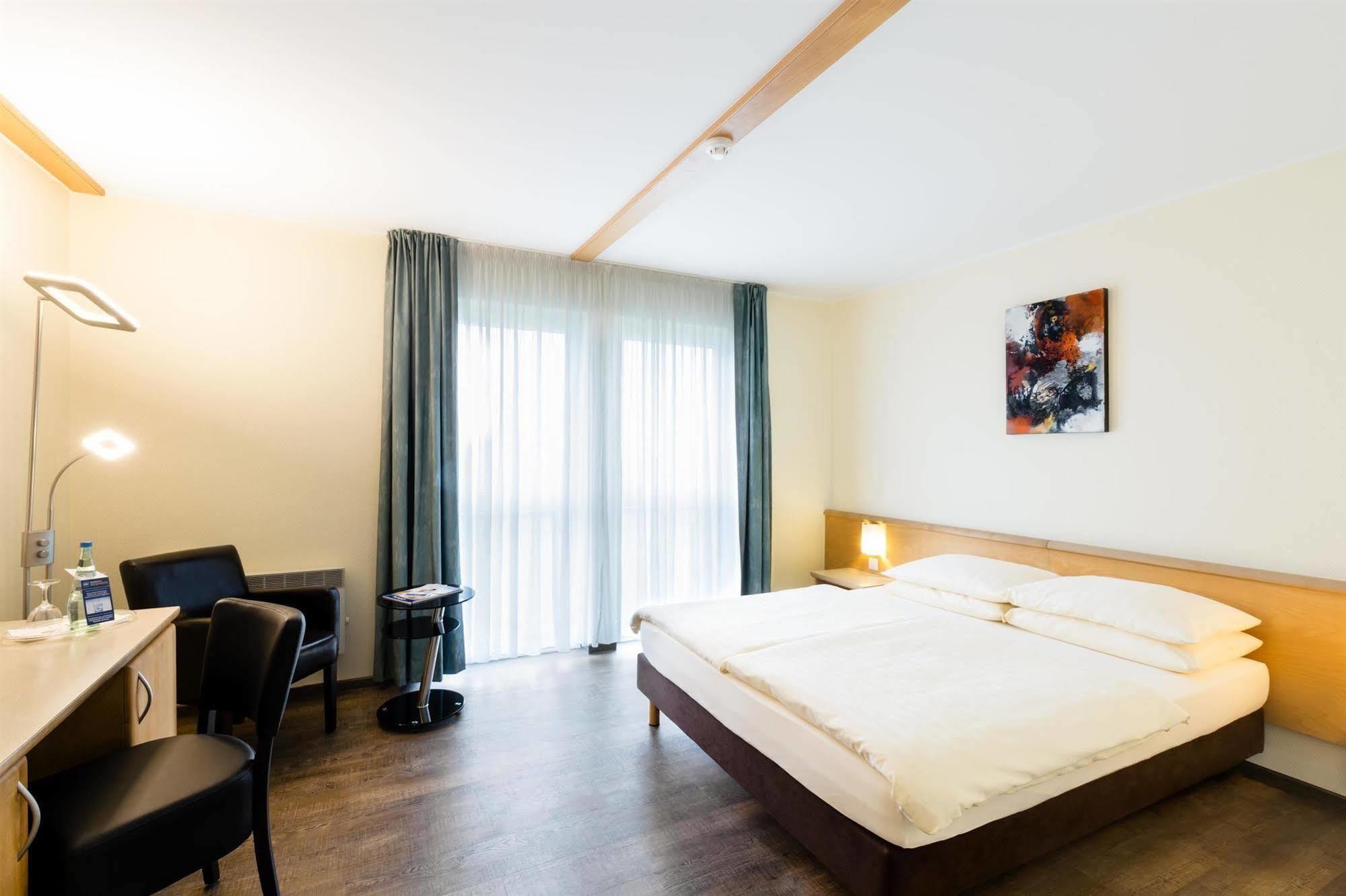 Best Western Euro Hotel Gonderange Exterior foto