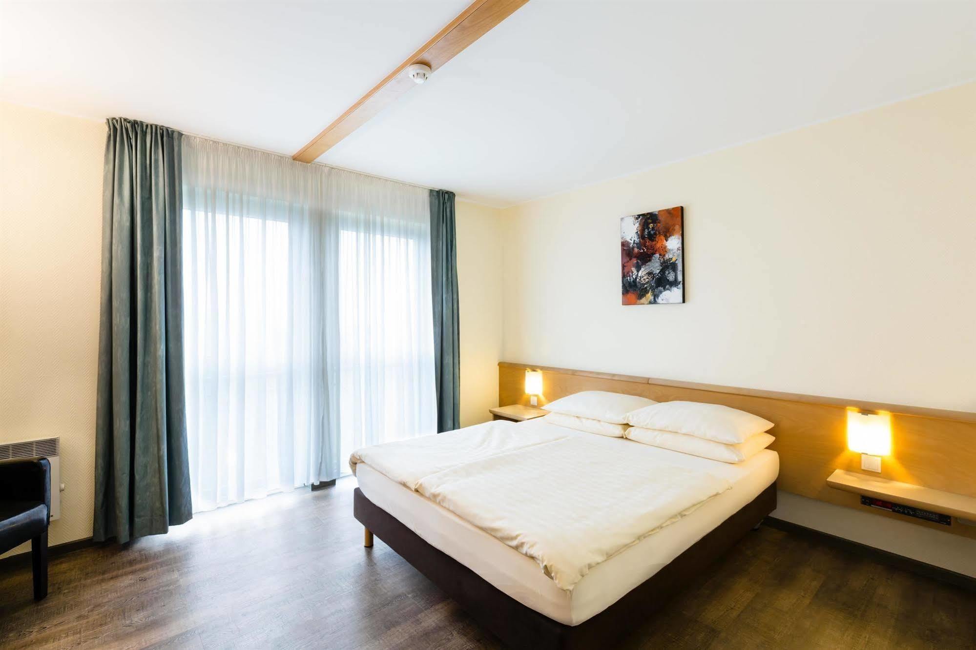 Best Western Euro Hotel Gonderange Exterior foto