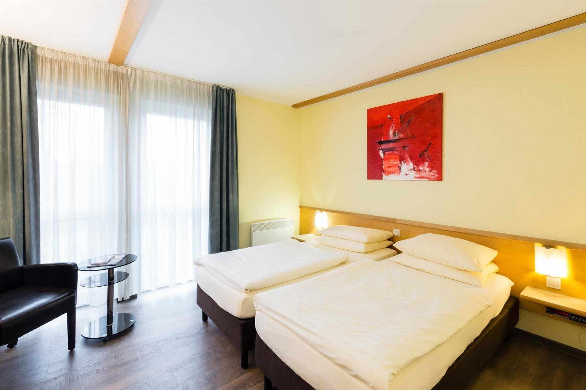 Best Western Euro Hotel Gonderange Exterior foto
